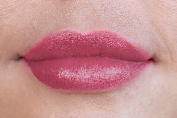 Sapphire Professional Lipstick